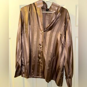 Eye catching button down long sleeve blouse